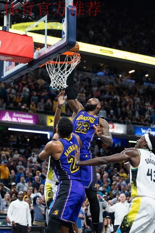 NBA球星詹姆斯投进制胜罚球但保持冷静…比赛中却一度剑拔弩张