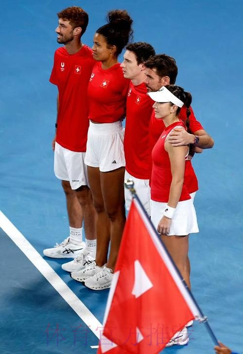 波兰逆转首夺联合杯,本西奇送蛋丝袜仍难救主,瓦林卡被批拖油瓶 波兰逆转首夺联合杯,本西奇送蛋丝袜仍难救主,瓦林卡被批拖油瓶