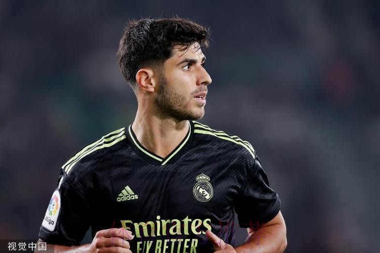 西甲-本泽马阿森西奥破门!小熊2助攻 皇马2-0马竞 西甲-本泽马阿森西奥破门!小熊2助攻 皇马2-0马竞